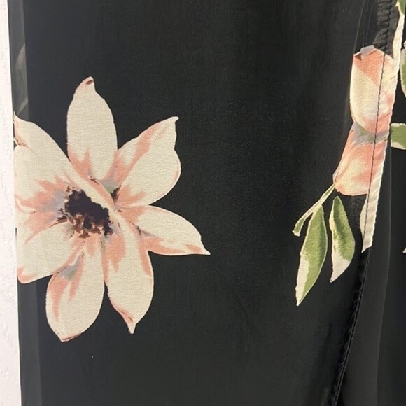 Lulus All mine black floral print high-low wrap dress size small - Picture 8 of 16